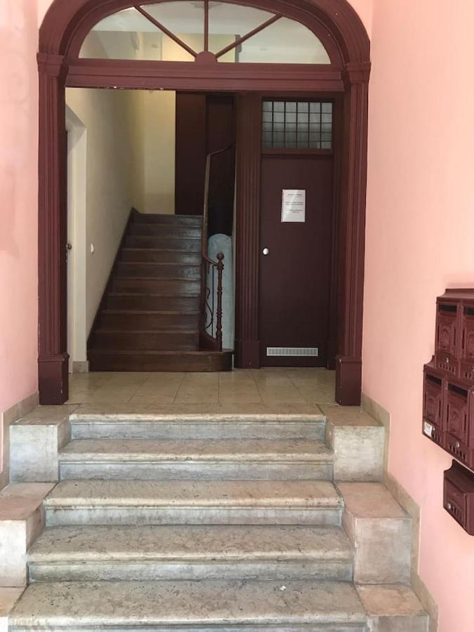 Luxury Part Of The City - Modern Apartment With Airconditioning - Near Subway Lisbon Exterior photo