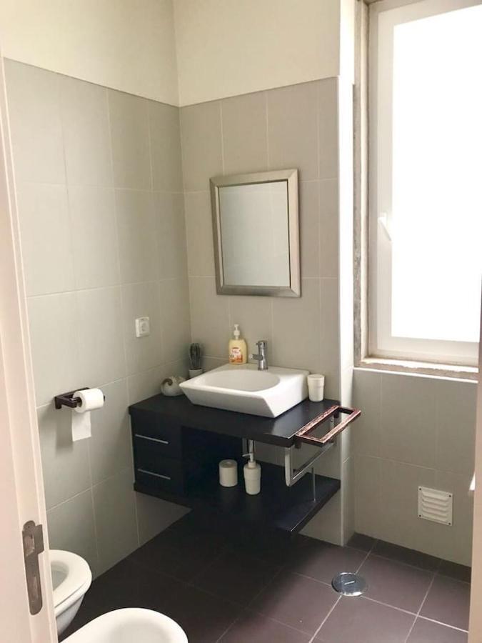 Luxury Part Of The City - Modern Apartment With Airconditioning - Near Subway Lisbon Exterior photo